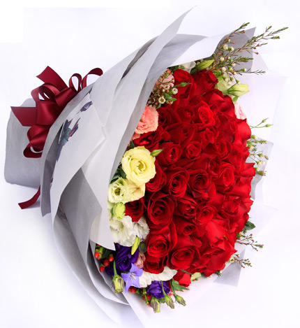 Corolla Red Roses — alternate view